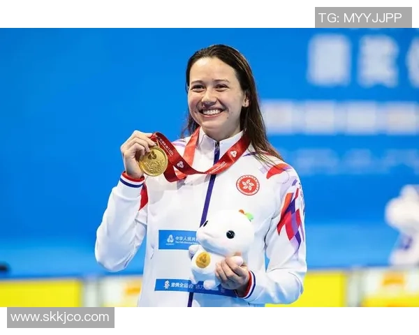 28岁泳坛女神全运首秀创纪录！夺我国香港游水前史首金，获75万巨奖